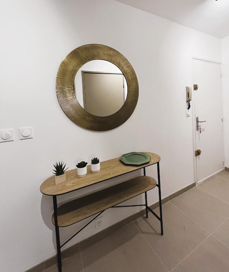 Confortable Appartement Pres D'Avignon Le Pontet  Buitenkant foto
